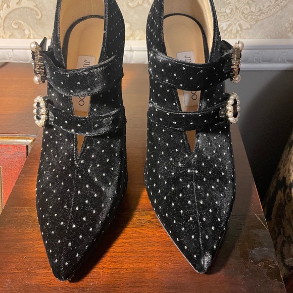 Great Used Condition- Jimmy Choo Larissa Black Velvet Booties 100mm - Size 38 - Picture 2 of 7